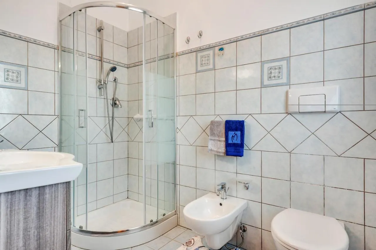 Roomy And Bright Apartment With Balconies X6 Catania 0*,  Italy