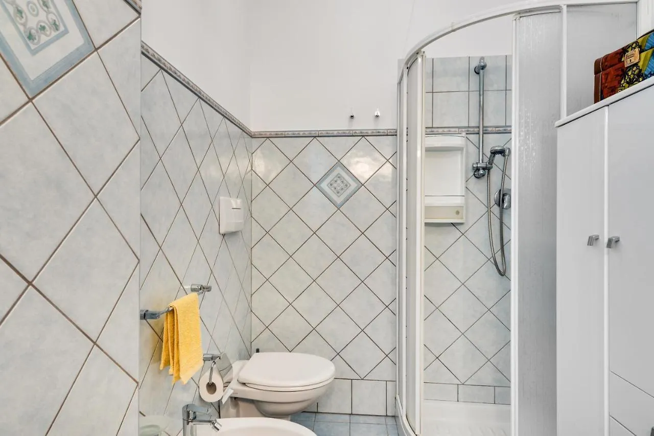 Roomy And Bright Apartment With Balconies X6 Catania