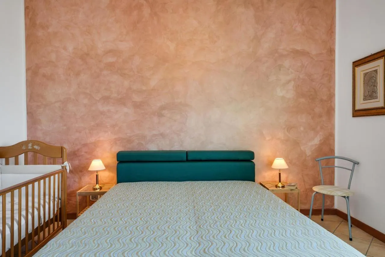 Roomy And Bright Apartment With Balconies X6 Catania